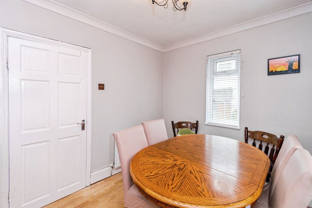 Additional image 4 of 3 bed semi-detached house for saleRomsey Road, Southampton SO16