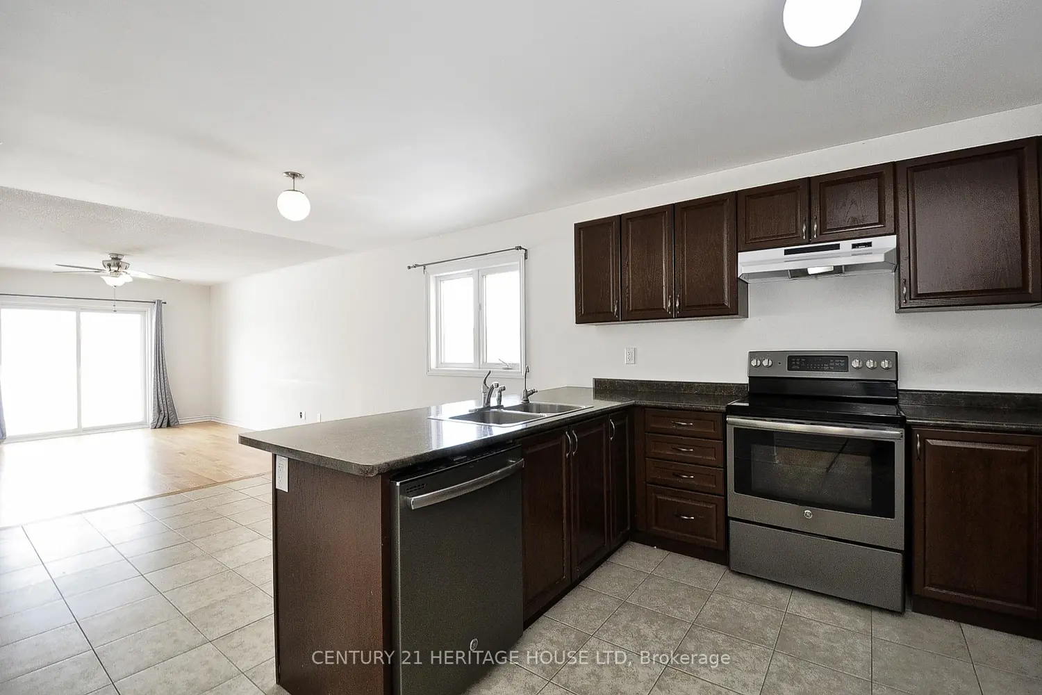 Additional image 9 of 955 Adams Avenue