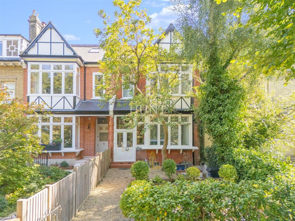 Additional image 3 of 5 bed terraced house for saleBroomhill Road, Woodford Green IG8