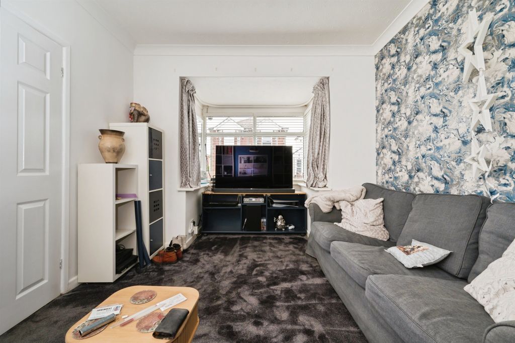 Additional image 2 of 3 bed terraced house for saleWeston Grove Road, Southampton SO19