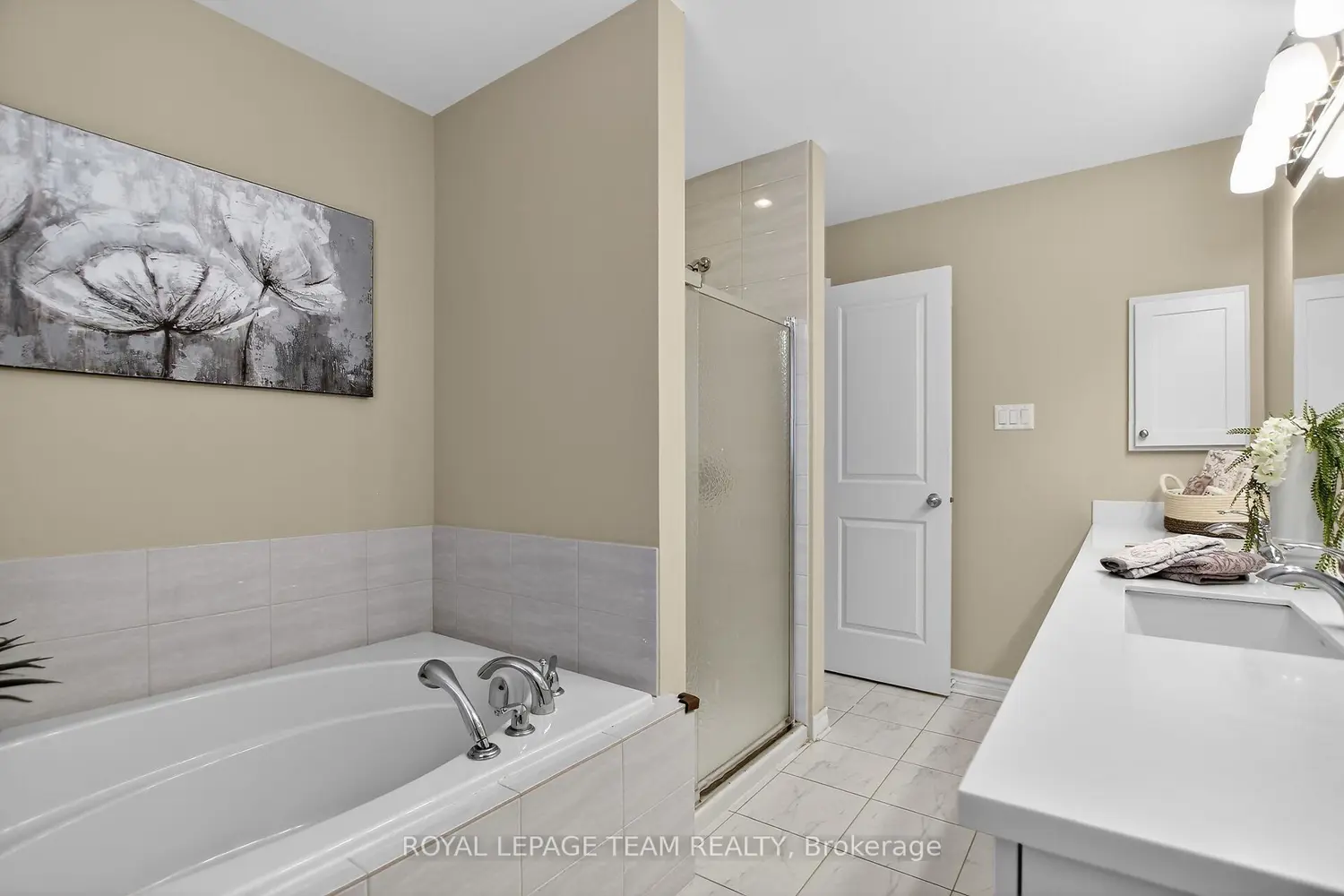 Additional image 15 of 379 Langrell Crescent