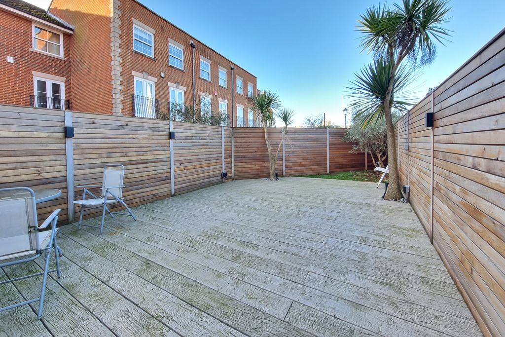 Additional image 17 of 3 bed town house for saleOld Portsmouth, Hampshire PO1