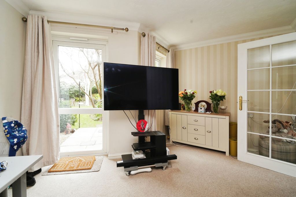 Additional image 5 of 1 bed flat for saleHighfield Lane, Southampton, Hampshire SO17