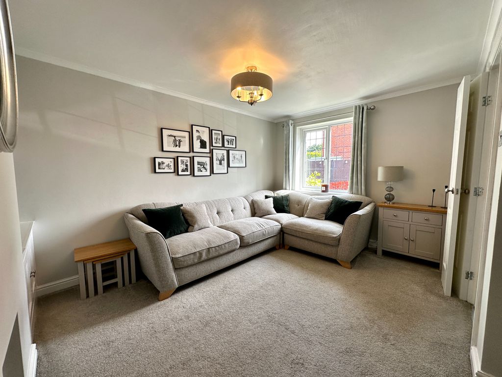 Additional image 2 of 4 bed semi-detached house for saleRosewood Drive, Coppice Farm Estate, Willenhall WV12
