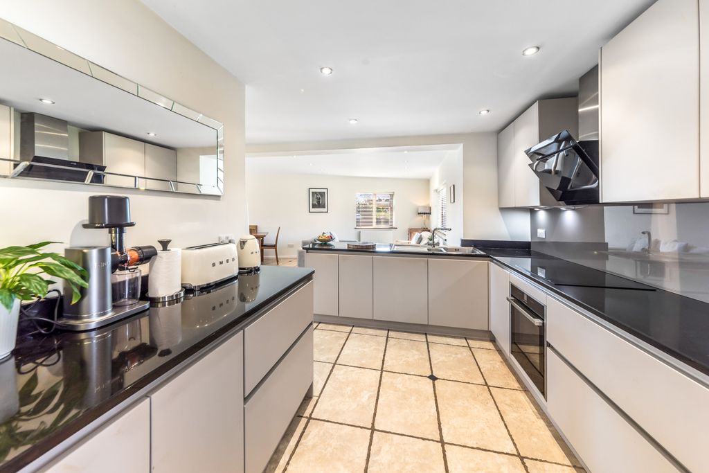 Additional image 2 of 4 bed detached house for saleStanmore Road, Worcester WR2