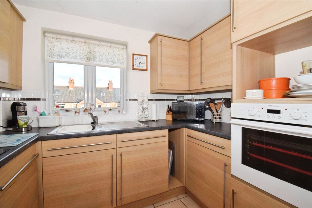 Additional image 15 of 1 bed flat for saleSandhurst Street, Oadby, Leicester, Leicestershire LE2