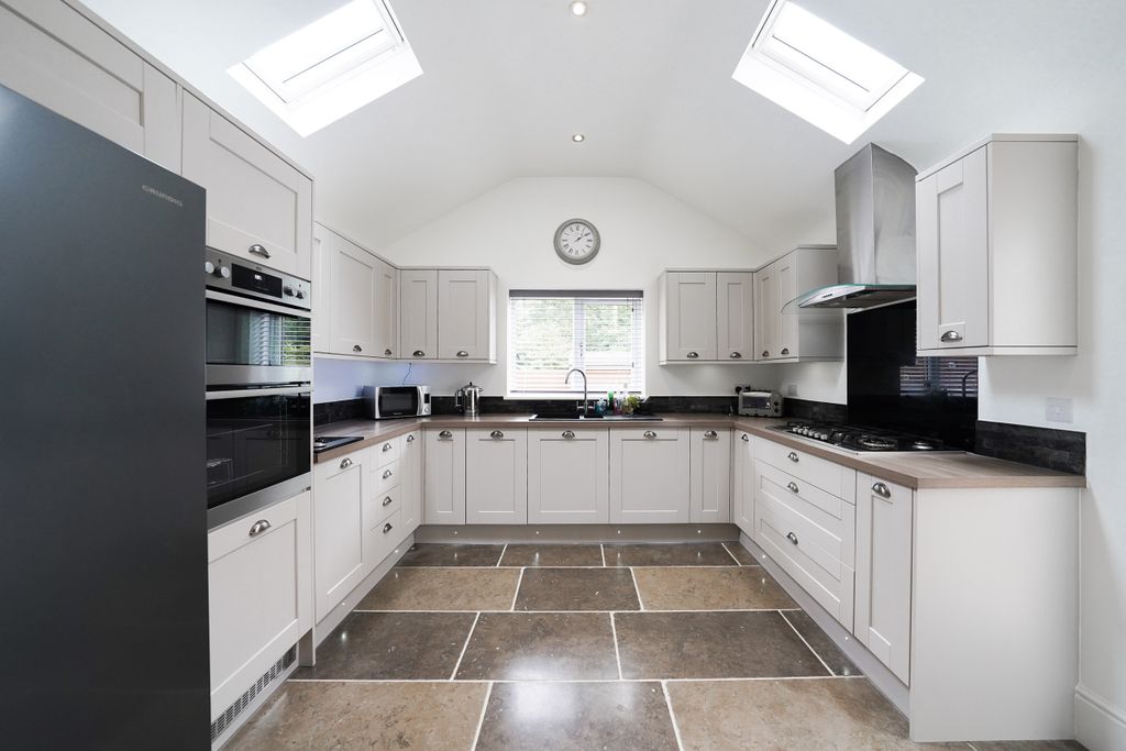 Additional image 2 of 3 bed semi-detached house for saleBroom Leys Road, Coalville, Leicester, Leicestershire LE67