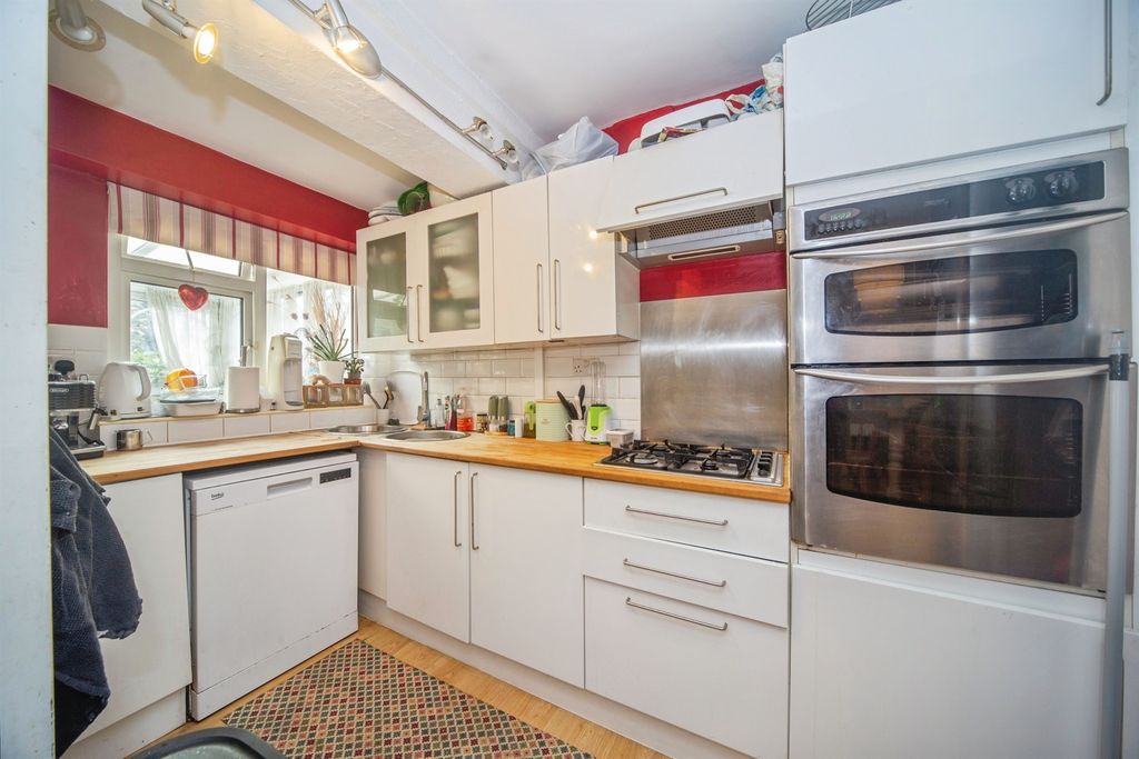 Additional image 4 of 3 bed end terrace house for saleTreeside Road, Southampton SO15