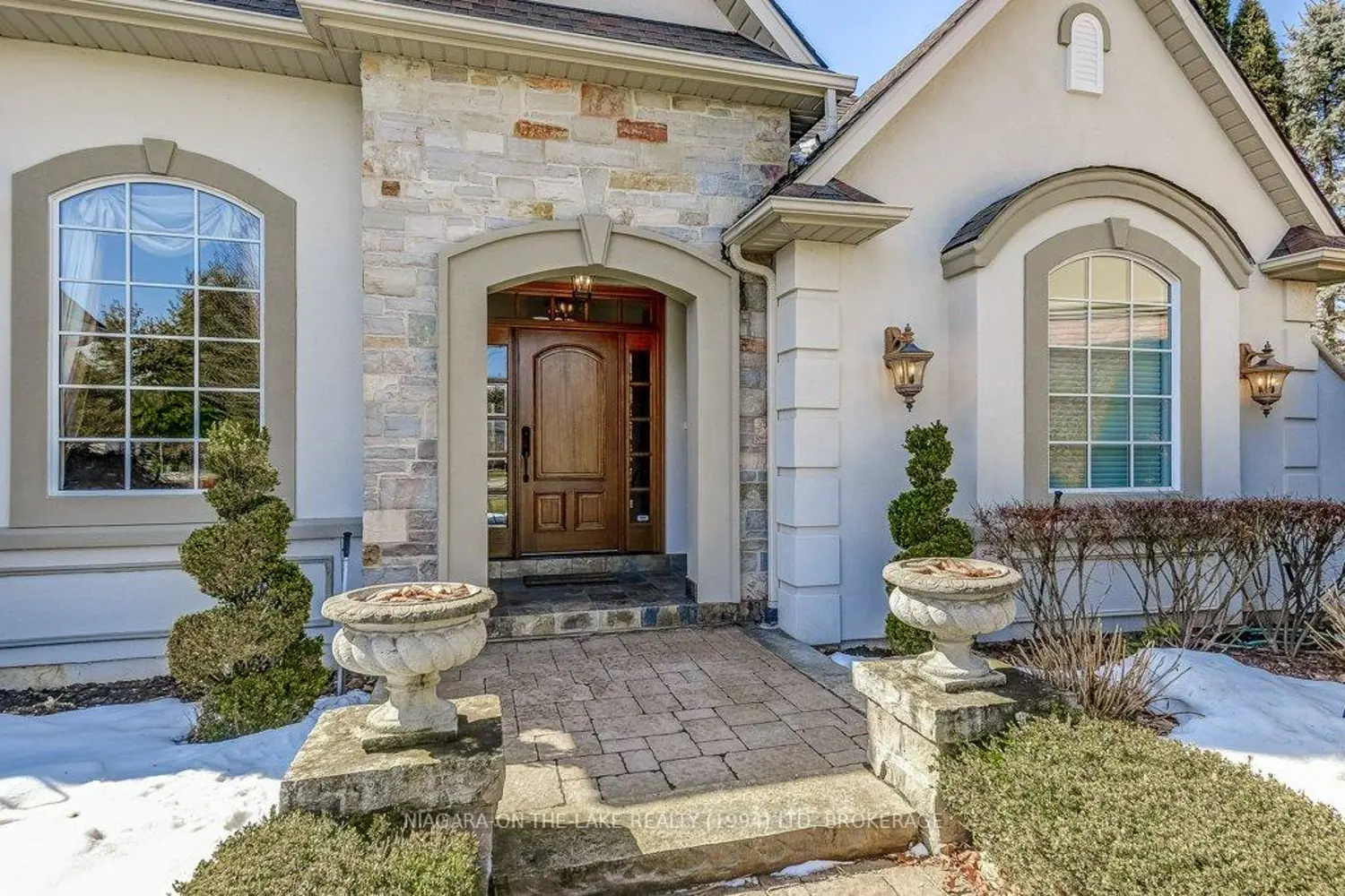 15 Bay Berry Lane photo 2