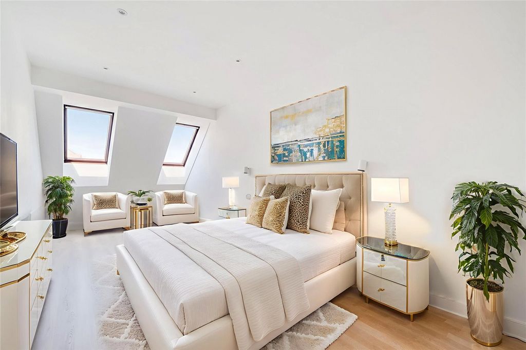 Additional image 2 of 2 bed flat for salePeach Street, Wokingham, Berkshire RG40