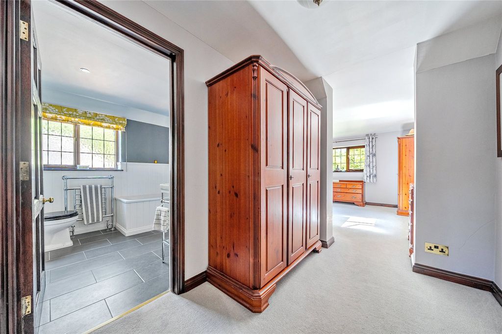 Additional image 16 of 5 bed detached house for saleRoundabout Lane, Winnersh, Wokingham RG41