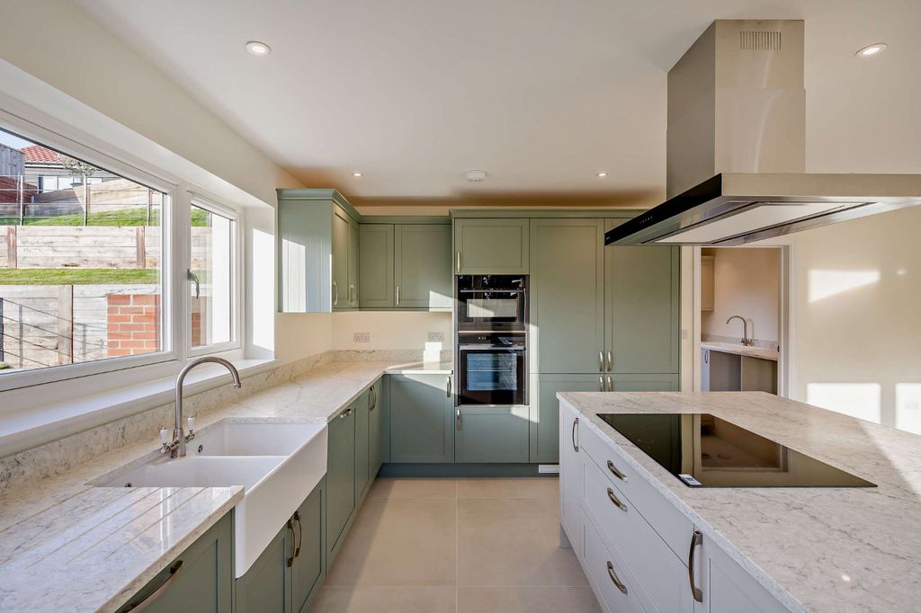 Additional image 5 of 3 bed bungalow for saleNorth Hill, Woodbridge, Suffolk IP12