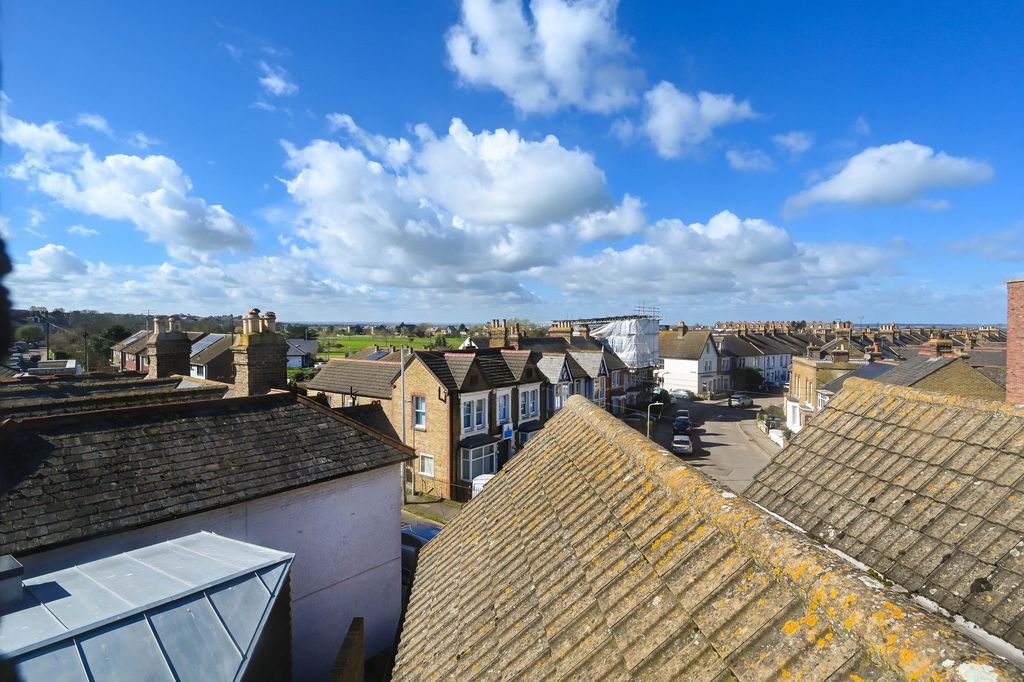 Additional image 4 of 3 bed flat for saleOxford Street, Whitstable CT5