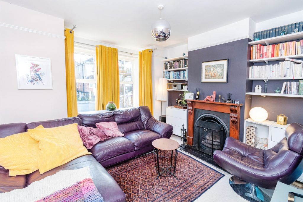 Additional image 2 of 2 bed semi-detached house for saleCollege Road, Southampton SO19