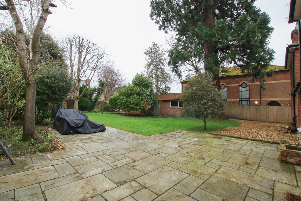 Additional image 31 of 5 bed detached house for saleMilton Road, Wokingham RG40