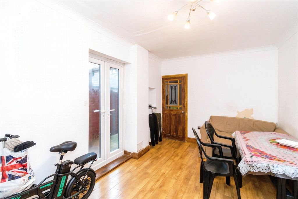 Additional image 8 of 3 bed detached house for saleEastfield Road, Southampton, Hampshire SO17