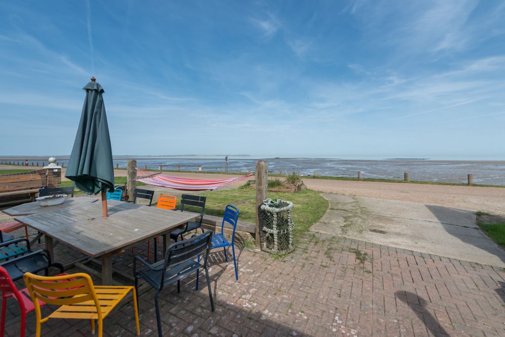 Additional image 3 of 5 bed detached house for salePreston Parade, Seasalter, Whitstable CT5