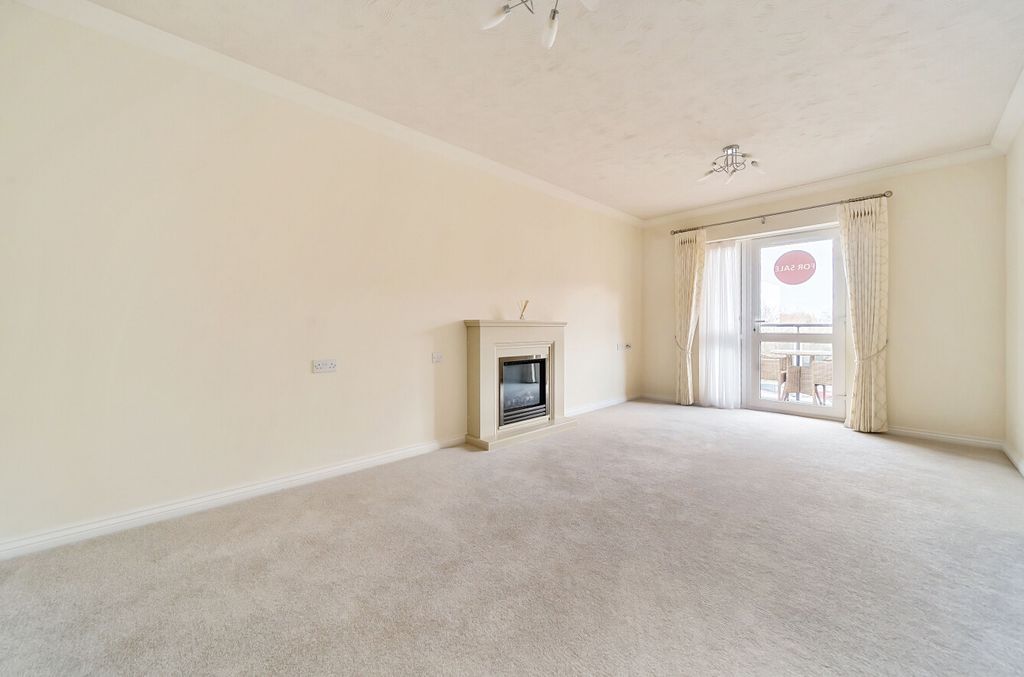 Additional image 4 of 1 bed flat for saleSpitfire Lodge, Belmont Road, Southampton, Hampshire SO17
