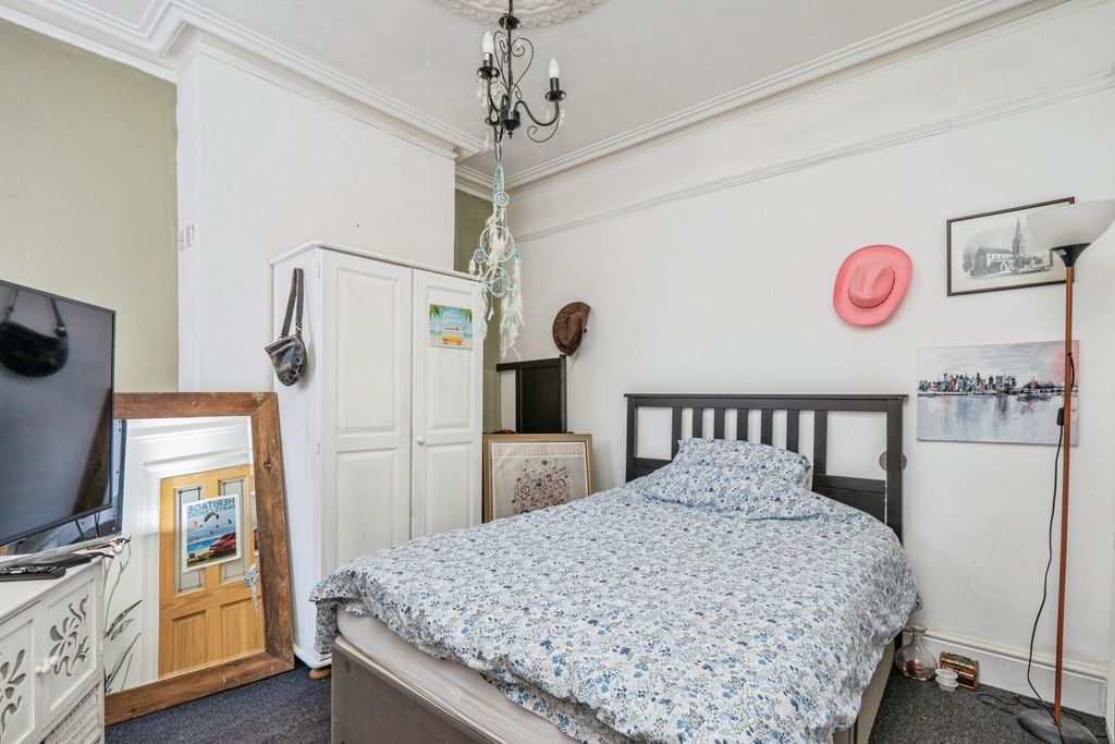 Additional image 11 of 1 bed flat for saleMontgomerie Road, Southsea, Hampshire PO5