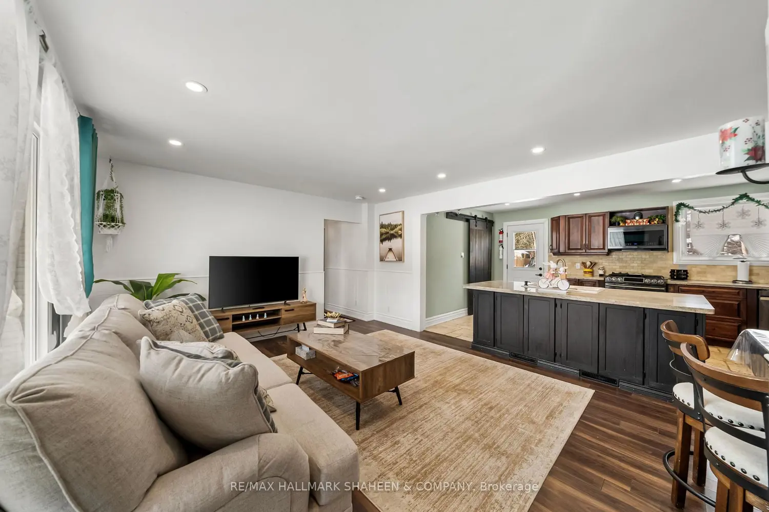 Additional image 8 of 2196 Richard Street