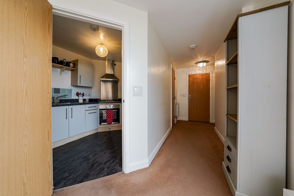 Additional image 6 of 2 bed flat for saleCheckland Road, Thurmaston, Leicestershire LE4