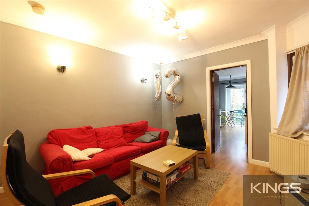 Additional image 2 of 4 bed terraced house for saleHighfield Lane, Southampton SO17