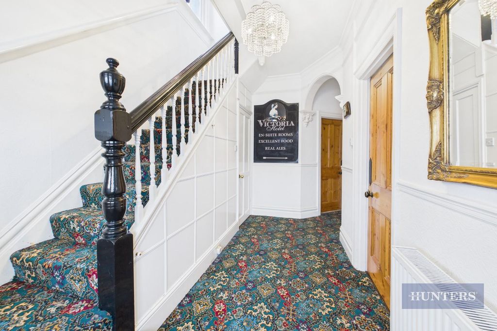 Additional image 2 of 4 bed semi-detached house for saleSt. James Road, Southampton SO15
