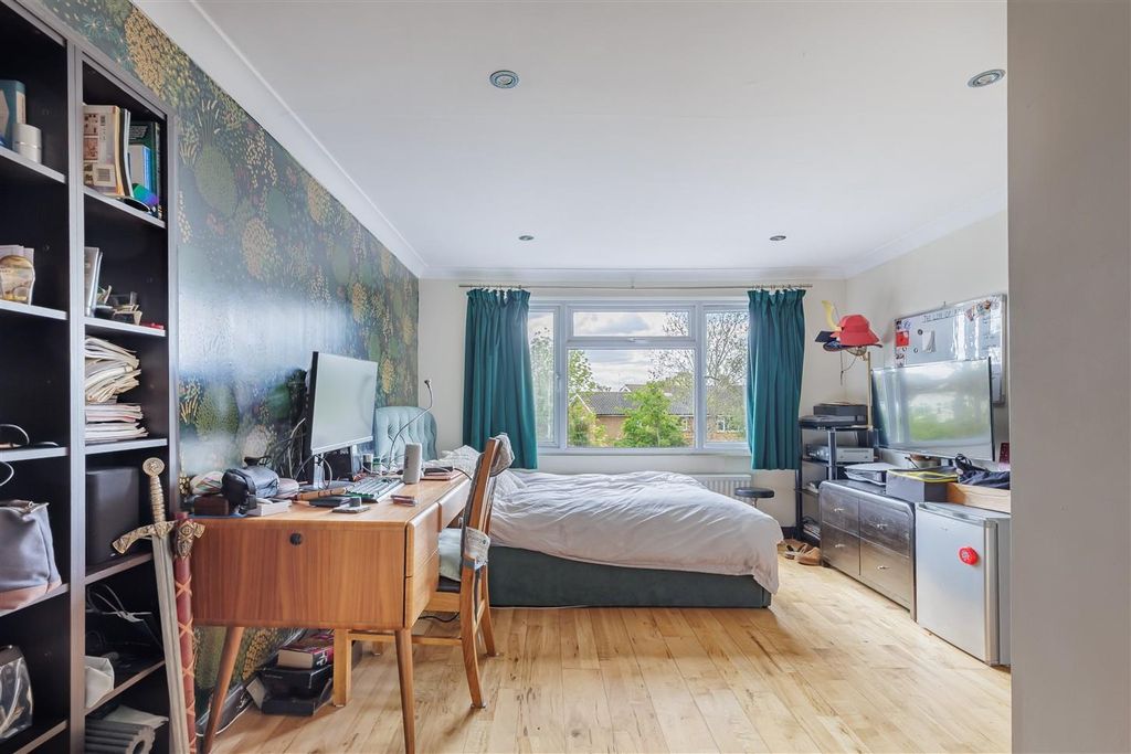 Additional image 20 of 5 bed semi-detached house for saleQueens Avenue, Woodford Green IG8