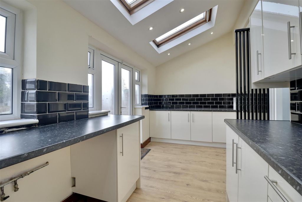 Additional image 3 of 5 bed semi-detached house for saleBaffins Road, Portsmouth PO3