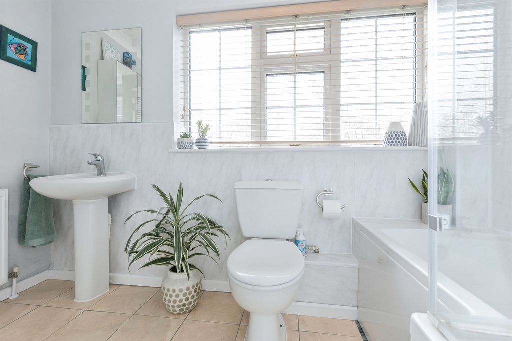 Additional image 19 of 4 bed detached house for saleGartree Crescent, Earl Shilton, Leicester LE9