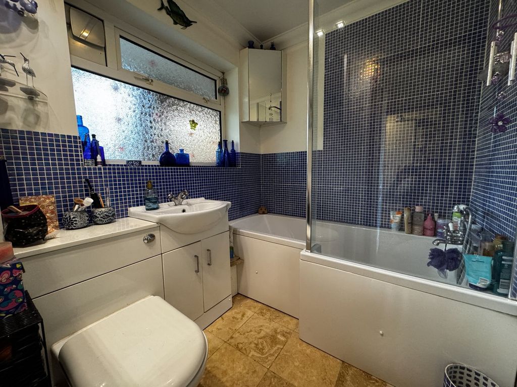 Additional image 6 of 1 bed flat for saleCutlers Place, Wimborne BH21