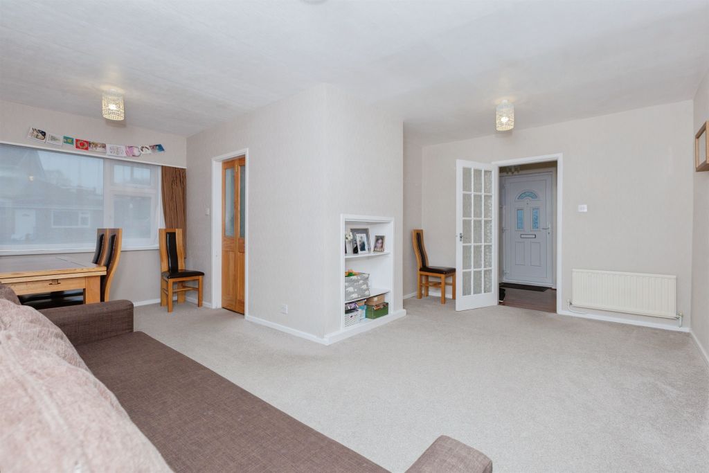 Additional image 2 of 3 bed semi-detached house for saleBarnet Close, Oadby, Leicester LE2