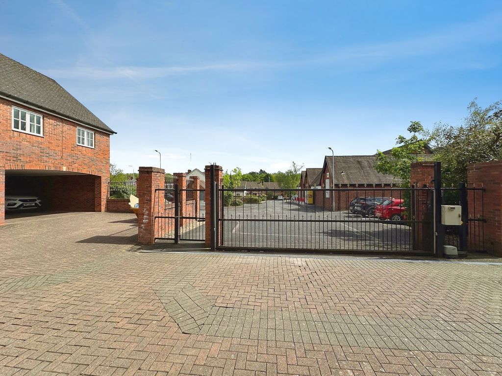 Additional image 33 of 3 bed flat for saleCygnet Close, Compton, Wolverhampton WV6