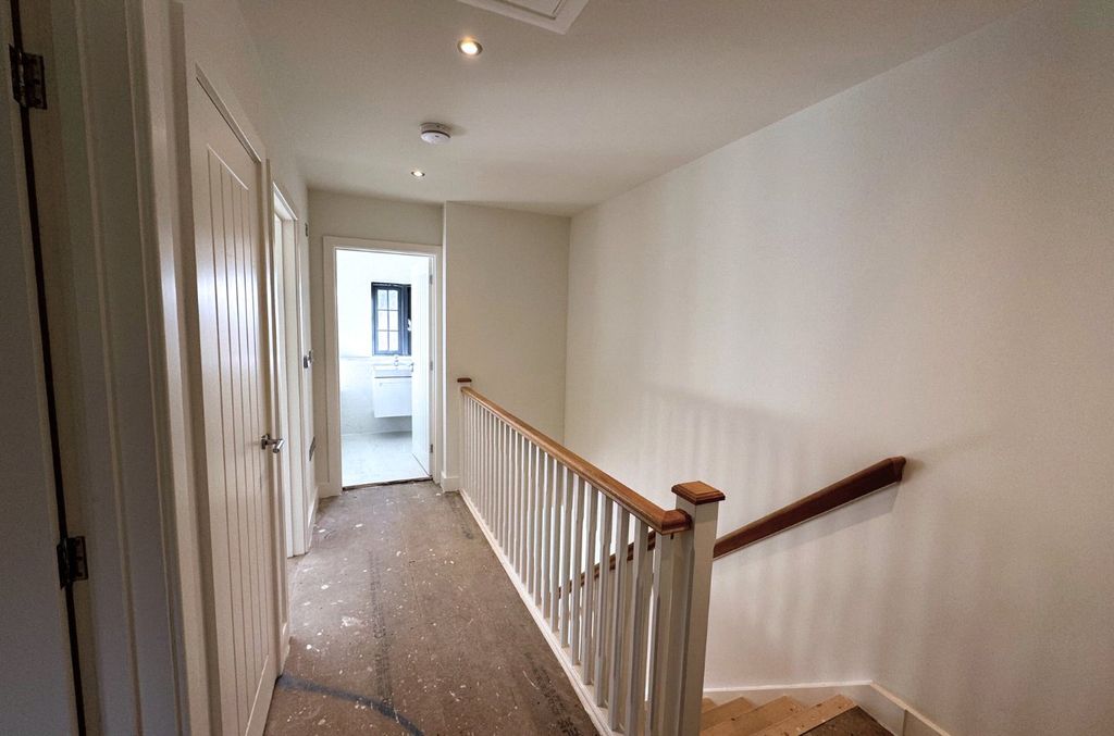 Additional image 8 of 3 bed semi-detached house for saleKing Alfreds Drive, Wincanton, Somerset BA9