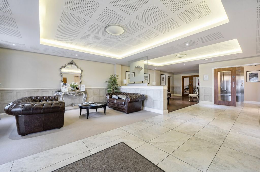Additional image 20 of 2 bed flat for saleWoolf Drive, Wokingham, Berkshire RG40