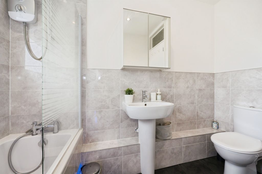 Additional image 16 of 2 bed flat for saleWaterloo Road, Southampton SO15