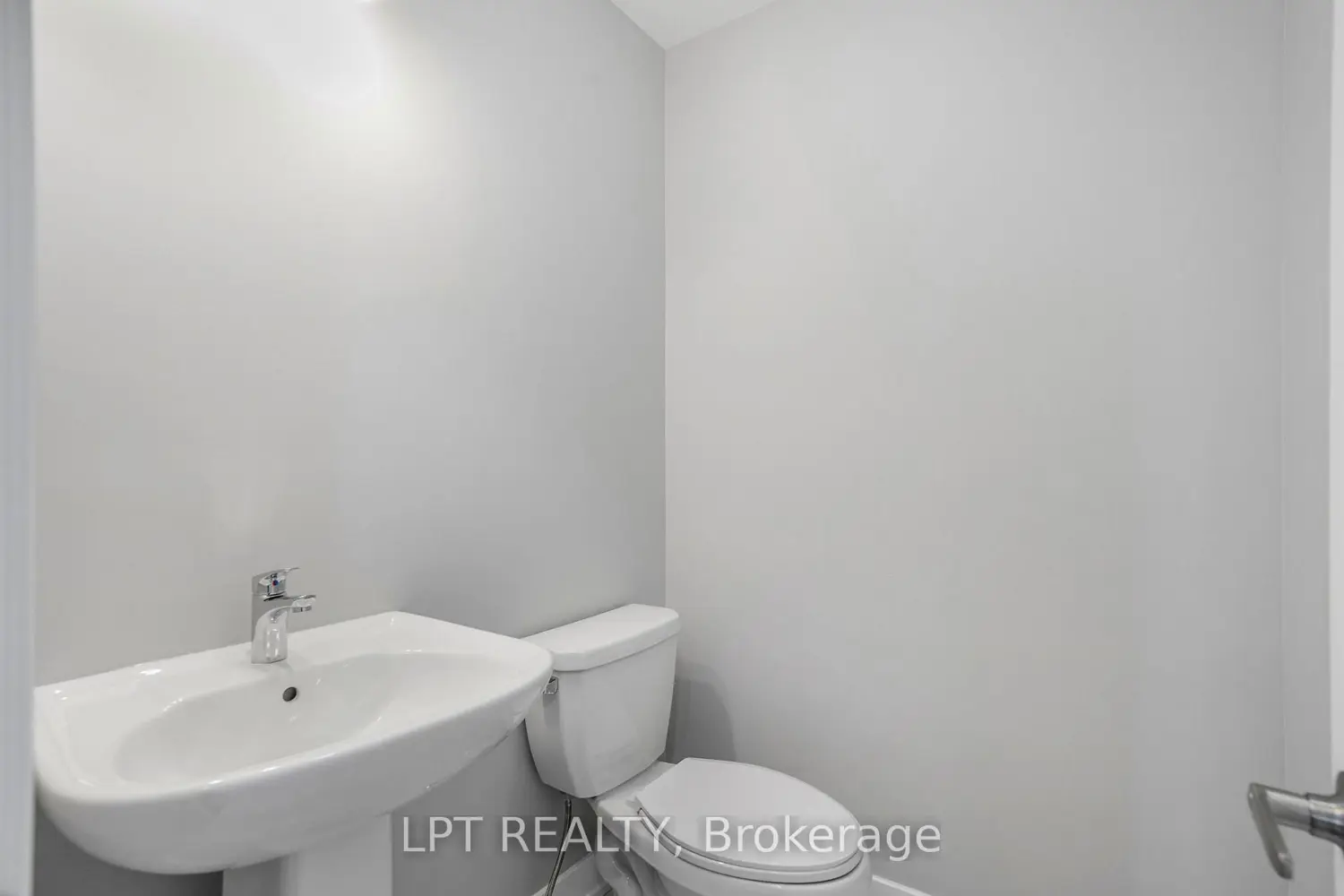 Additional image 11 of 945 Katia Street