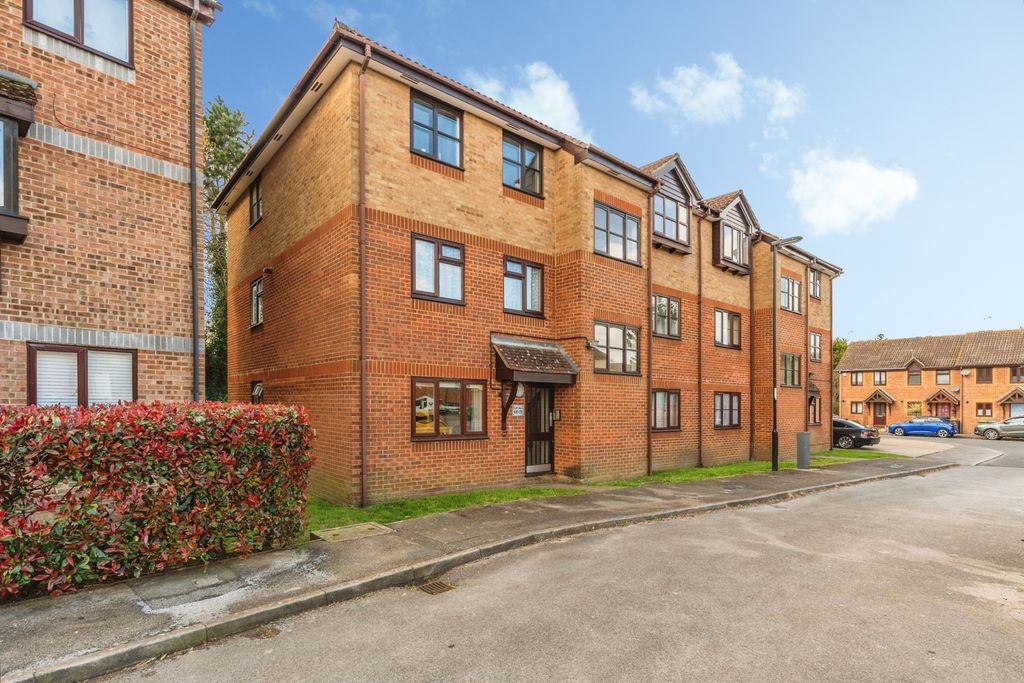 Additional image 18 of 1 bed flat for saleBrunel Road, Redbridge, Southampton SO15