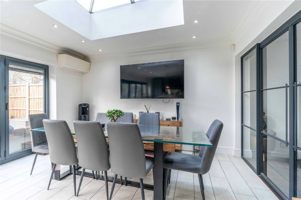 Additional image 10 of 5 bed semi-detached house for saleKings Avenue, Woodford Green IG8