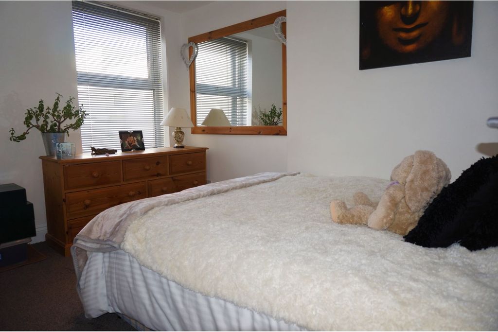 Additional image 7 of 2 bed flat for sale14-15 South Parade, Southsea PO5