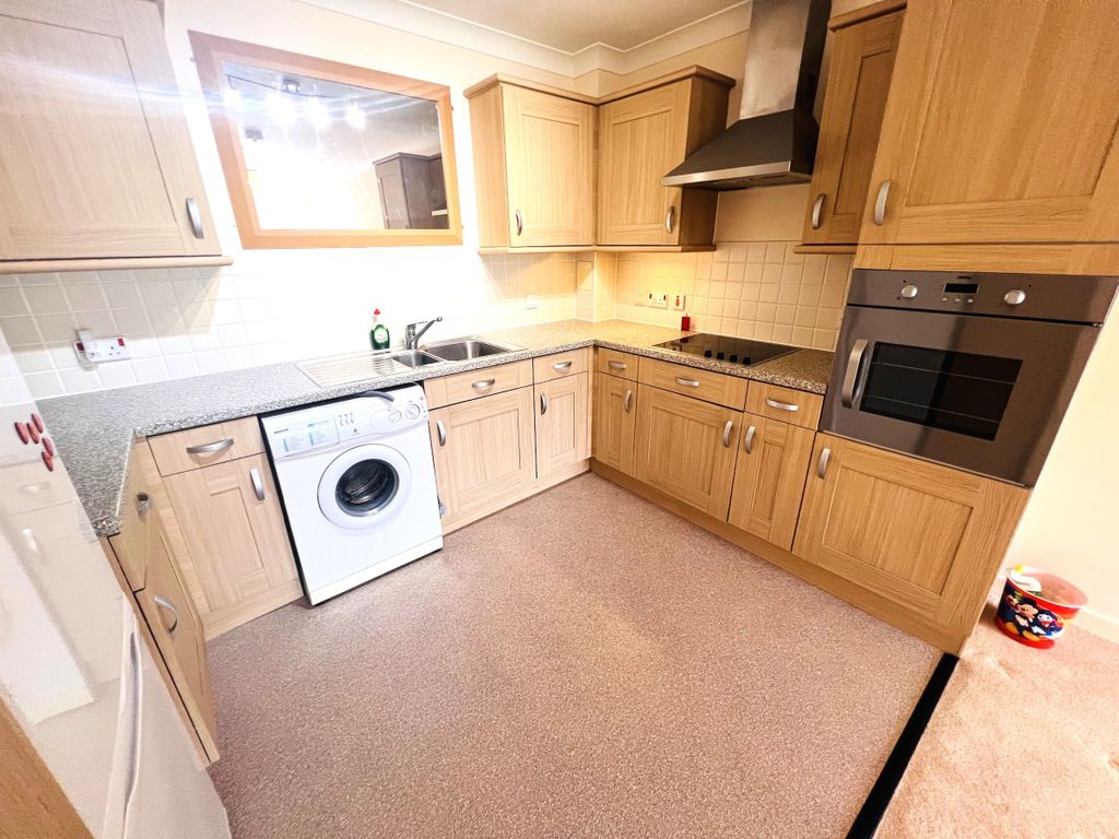 Additional image 7 of 2 bed flat for saleWinehala Court, Willenhall WV12