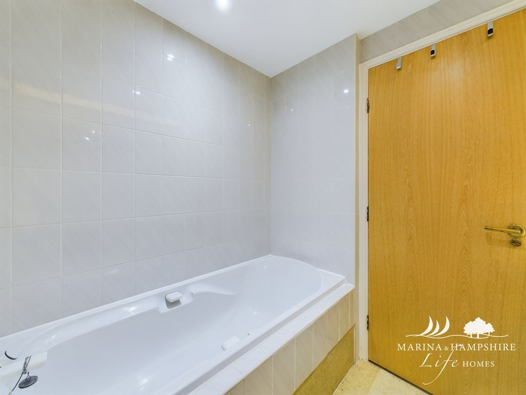 Additional image 13 of 2 bed flat for saleOyster Quay, Port Solent, Portsmouth PO6