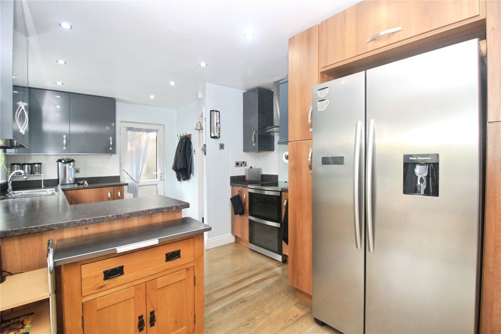 Additional image 6 of 3 bed semi-detached house for saleSt. Marys Avenue, Barwell, Leicester, Leicestershire LE9