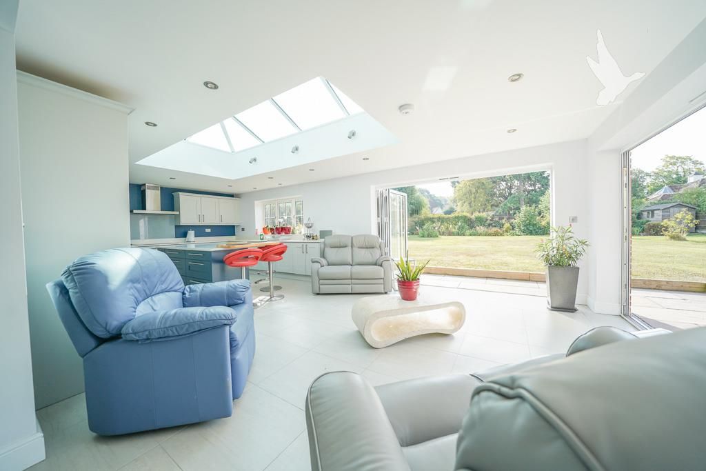 4 bed detached house for saleCarters Lane, Wickham Bishops CM8 photo 4