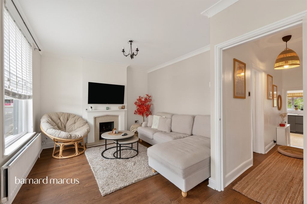 Additional image 4 of 2 bed maisonette for saleWashington Road, Worcester Park KT4
