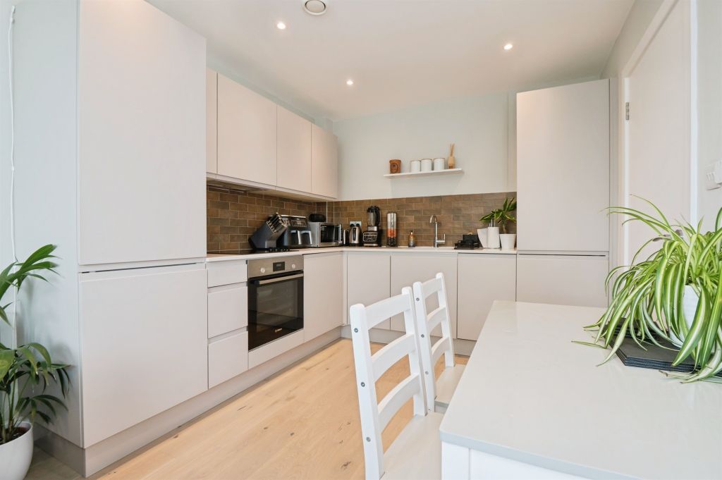 Additional image 3 of 1 bed flat for saleRomsey Road, Southampton SO16