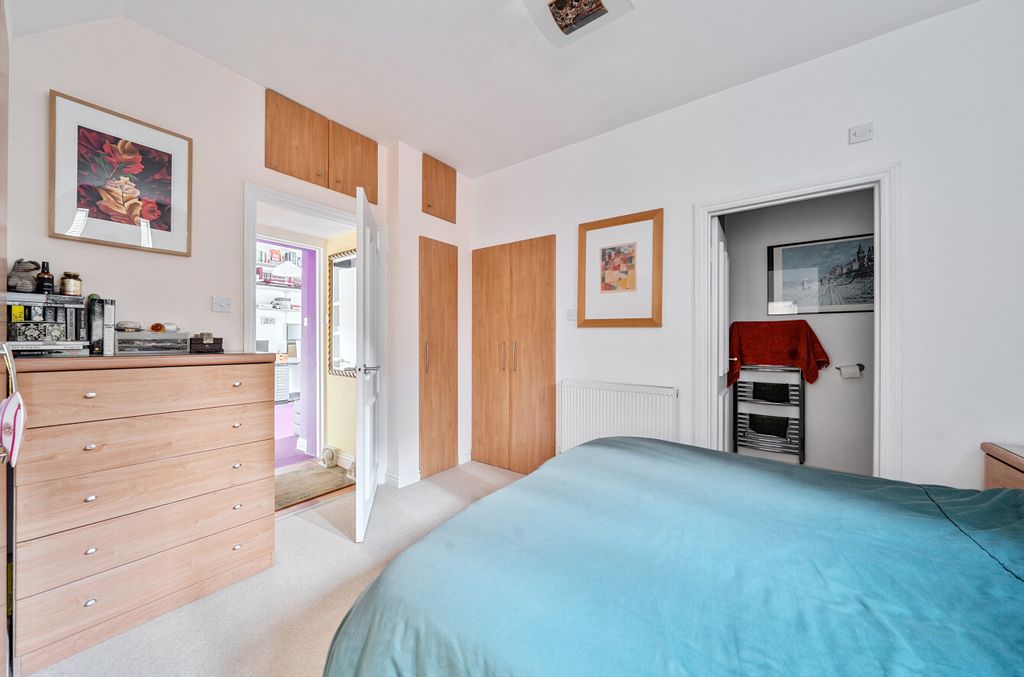 Additional image 16 of 2 bed maisonette for saleMurdoch Road, Wokingham, Berkshire RG40