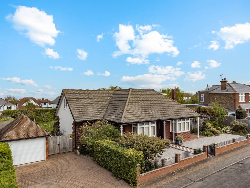Additional image 2 of 4 bed detached bungalow for saleGloucester Road, Whitstable CT5