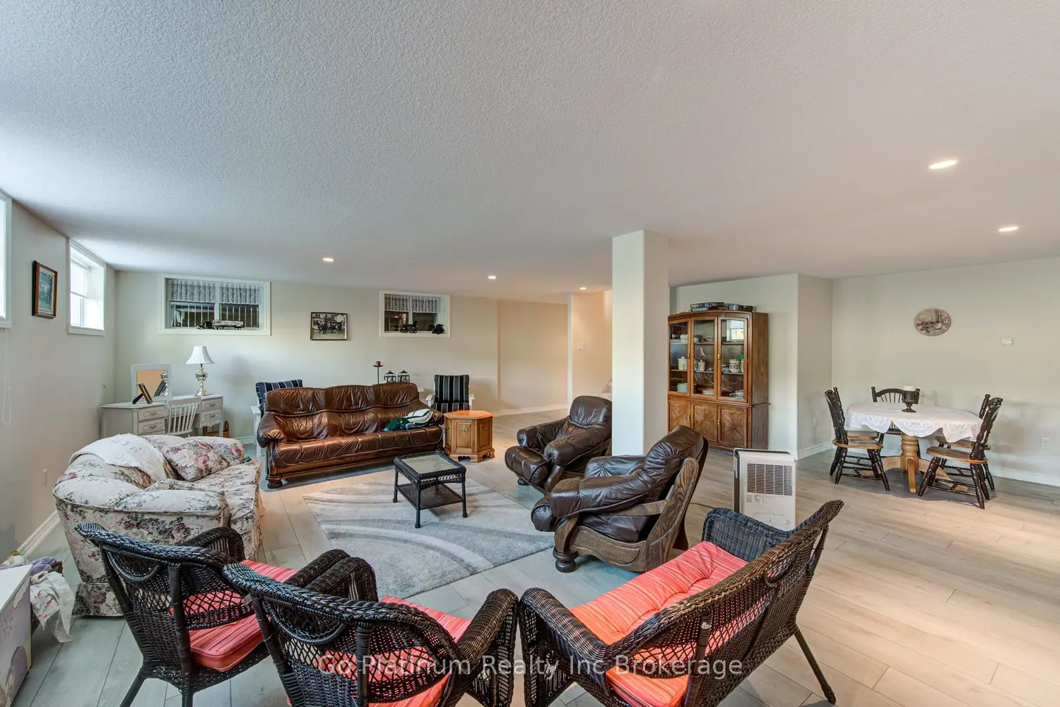 244306 Airport Road photo 3