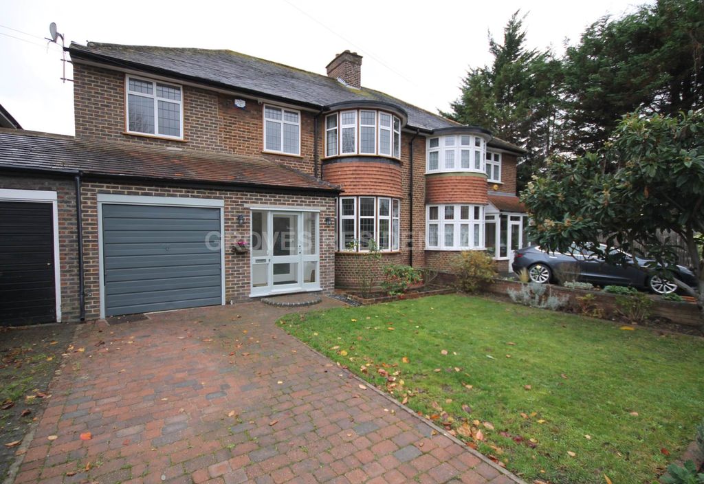 Additional image 2 of 5 bed semi-detached house for saleMayfair Avenue, Worcester Park KT4